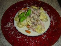 klicken Sie hier um das
Bild grösser anzuzeigen Tortellini_alla_Panna_0003.jpg