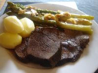 klicken Sie hier um das
Bild grösser anzuzeigen boeuf_ala_mode04.jpg
