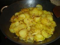 klicken Sie hier um das
Bild grösser anzuzeigen bratkartoffeln_pfanne001.jpg