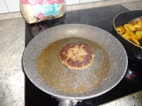 klicken Sie hier um das
Bild grösser anzuzeigen burger-spiegelei-bacon006.jpg