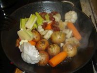 klicken Sie hier um das
Bild grösser anzuzeigen coq_au_vin004.jpg