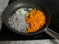 klicken Sie hier um das
Bild grösser anzuzeigen fisch-suppe-a-la-thomas002.jpg