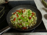 klicken Sie hier um das
Bild grösser anzuzeigen frittata_burkhardt004.jpg