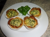 klicken Sie hier um das
Bild grösser anzuzeigen frittata_nella_pancetta008.jpg
