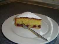 klicken Sie hier um das
Bild grösser anzuzeigen gedeckter_kirschkuchen_001.jpg