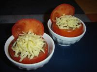 klicken Sie hier um das
Bild grösser anzuzeigen gefuellte_tomate_emmentaler001.jpg