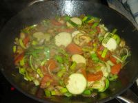 klicken Sie hier um das
Bild grösser anzuzeigen gemuese_pfanne_mediteran07.jpg