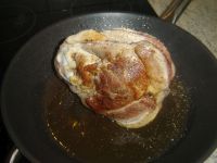klicken Sie hier um das
Bild grösser anzuzeigen geschmorte_schweinshaxe003.jpg