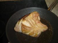 klicken Sie hier um das
Bild grösser anzuzeigen geschmorte_schweinshaxe004.jpg