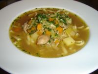klicken Sie hier um das
Bild grösser anzuzeigen huehnersuppe001.jpg