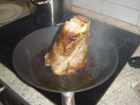 klicken Sie hier um das
Bild grösser anzuzeigen kalbs_haxe002.jpg