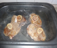 klicken Sie hier um das
Bild grösser anzuzeigen kalbsbeinscheibe-sous-vide006.jpg
