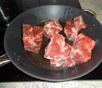 klicken Sie hier um das
Bild grösser anzuzeigen kalbsbeinscheibe-sous-vide007.jpg