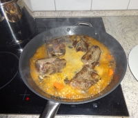 klicken Sie hier um das
Bild grösser anzuzeigen kalbsbeinscheibe-sous-vide009.jpg