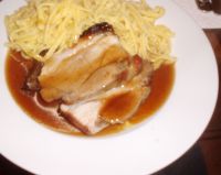 klicken Sie hier um das
Bild grösser anzuzeigen krustenbraten0012.jpg