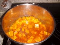 klicken Sie hier um das
Bild grösser anzuzeigen kuerbiscremesuppe004.jpg