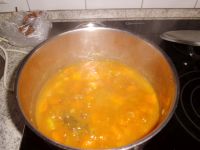 klicken Sie hier um das
Bild grösser anzuzeigen kuerbiscremesuppe006.jpg