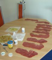 klicken Sie hier um das
Bild grösser anzuzeigen roulade_machen_09.jpg
