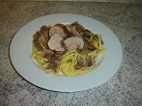 klicken Sie hier um das
Bild grösser anzuzeigen schweine_filet_an_pilzrahmsosse006.jpg