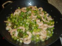 klicken Sie hier um das
Bild grösser anzuzeigen spaghetti_spargel_scampi_ruccola003.jpg