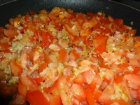 klicken Sie hier um das
Bild grösser anzuzeigen tortellini-tomaten-sahne-sosse003.jpg