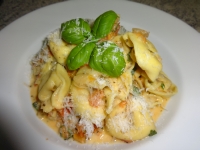klicken Sie hier um das
Bild grösser anzuzeigen tortellini-tomaten-sahne-sosse009.jpg