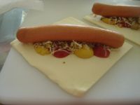 klicken Sie hier um das
Bild grösser anzuzeigen wuerstchen_im_schlafrock05.jpg