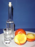 nektarinen_schnaps.jpg